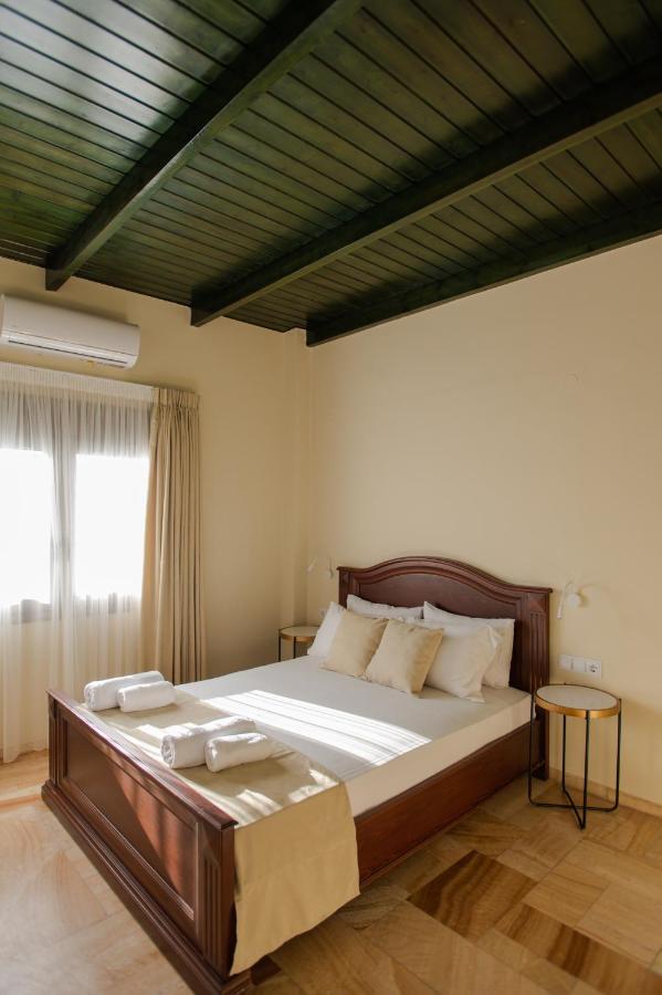 Marble Luxury Suites Karteros Exterior foto
